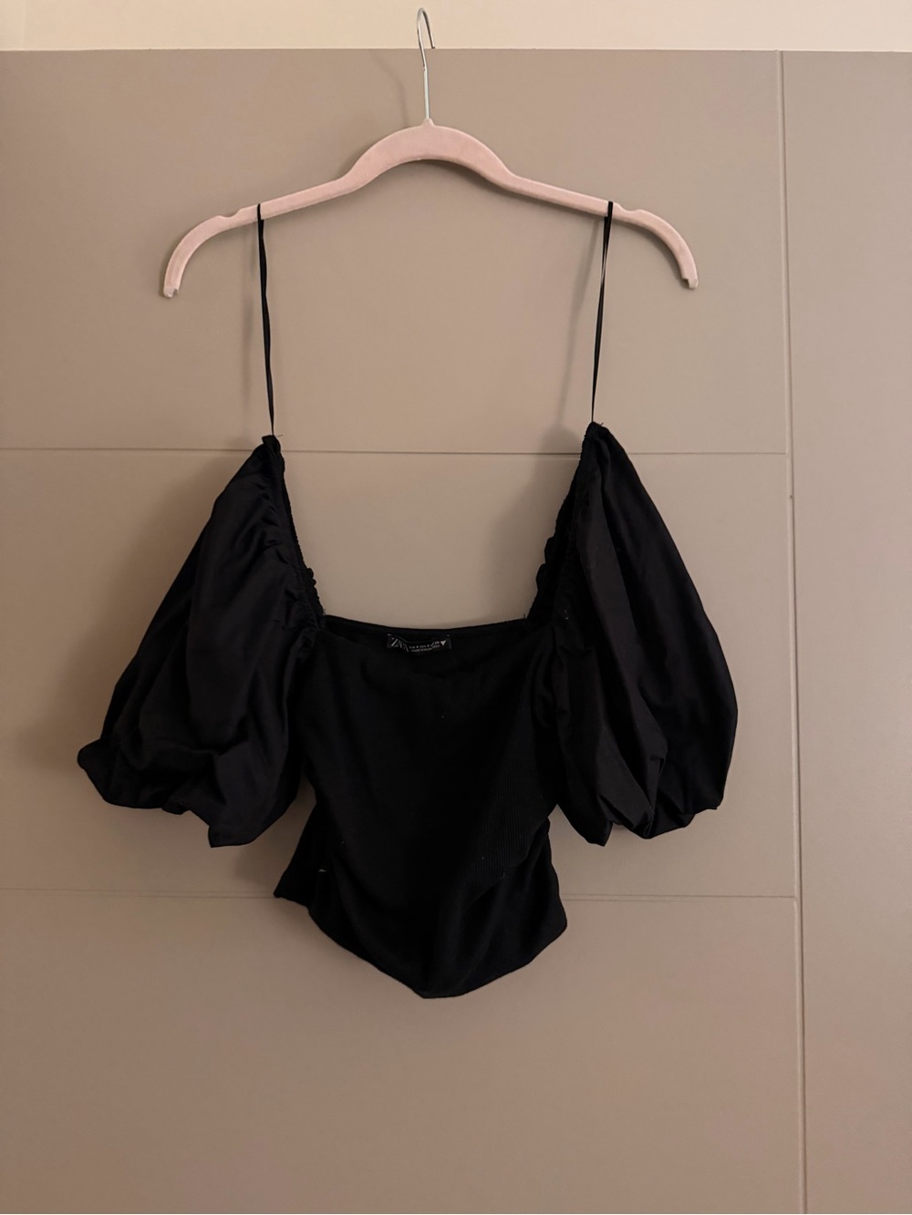 Zara Black Puff-Sleeve Crop Top with Spaghetti Straps